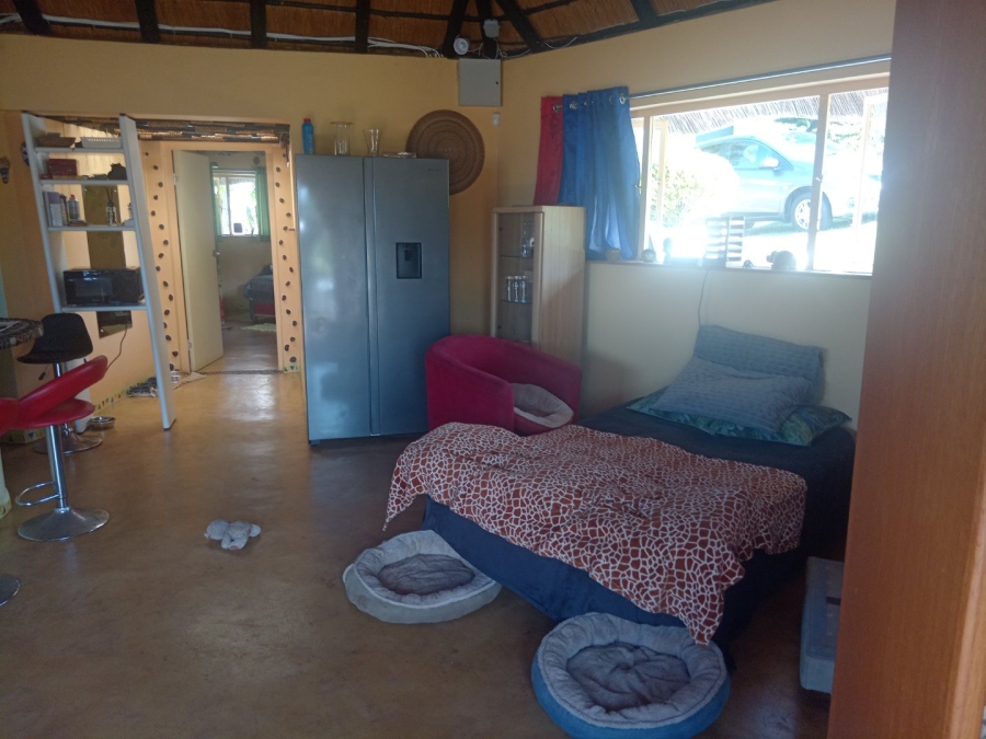 1 Bedroom Property for Sale in St Michaels On Sea KwaZulu-Natal