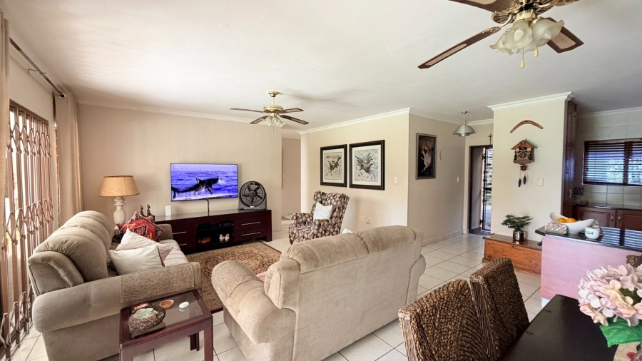 4 Bedroom Property for Sale in St Michaels On Sea KwaZulu-Natal