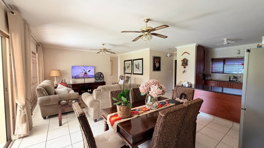 4 Bedroom Property for Sale in St Michaels On Sea KwaZulu-Natal