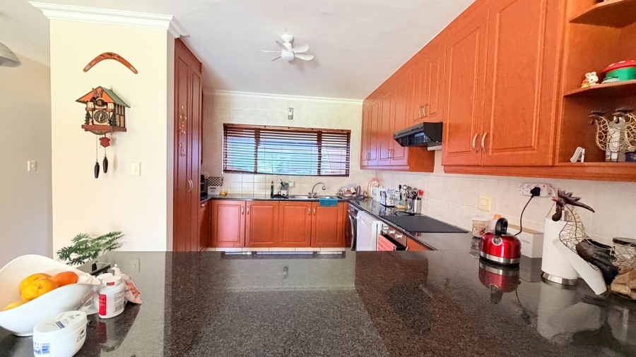 4 Bedroom Property for Sale in St Michaels On Sea KwaZulu-Natal