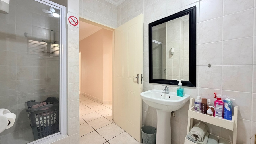 4 Bedroom Property for Sale in St Michaels On Sea KwaZulu-Natal
