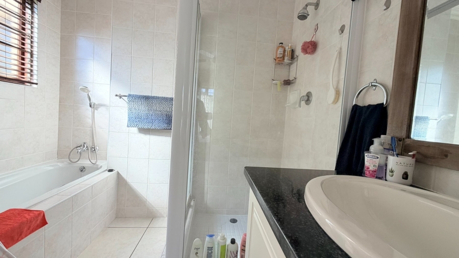 4 Bedroom Property for Sale in St Michaels On Sea KwaZulu-Natal