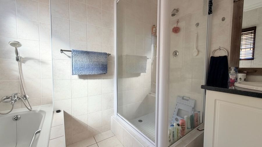 4 Bedroom Property for Sale in St Michaels On Sea KwaZulu-Natal