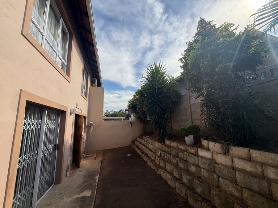 3 Bedroom Property for Sale in Raisethorpe KwaZulu-Natal