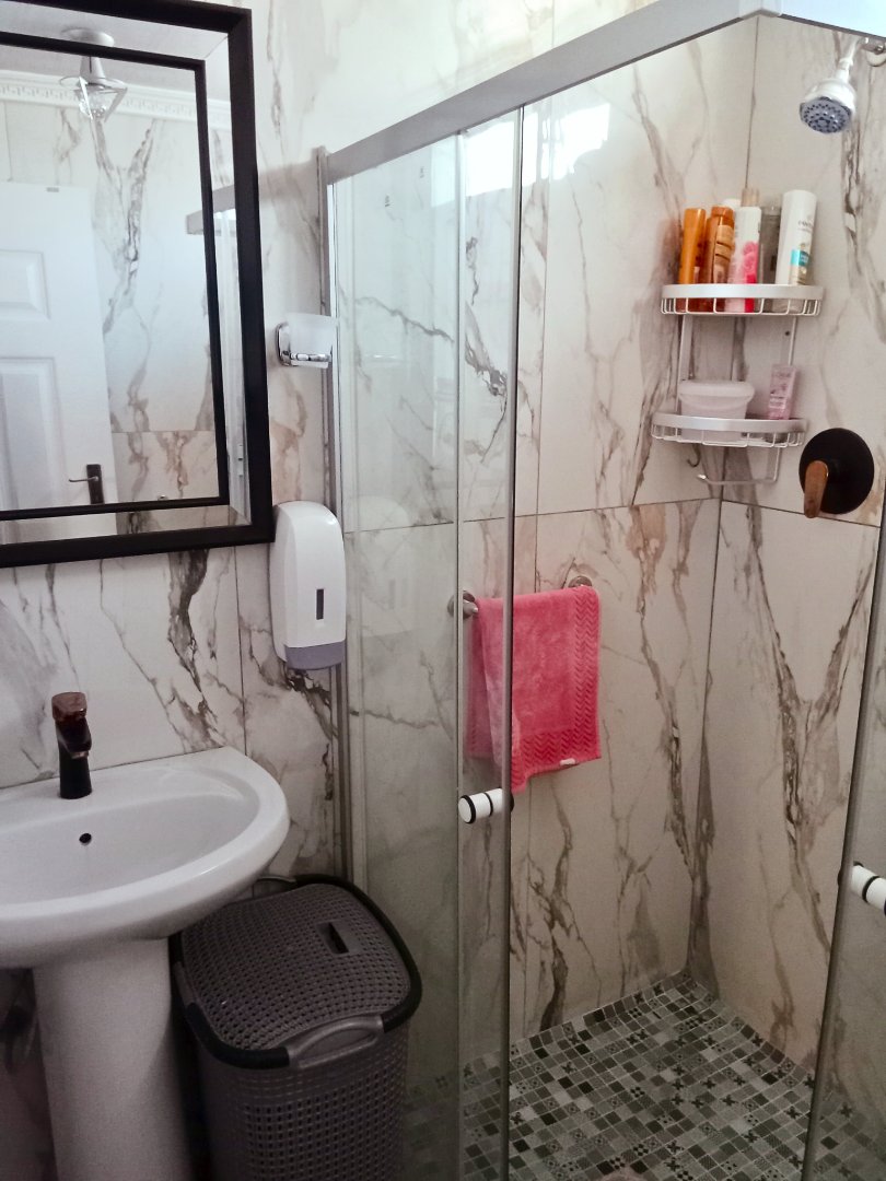 2 Bedroom Property for Sale in Merebank East KwaZulu-Natal
