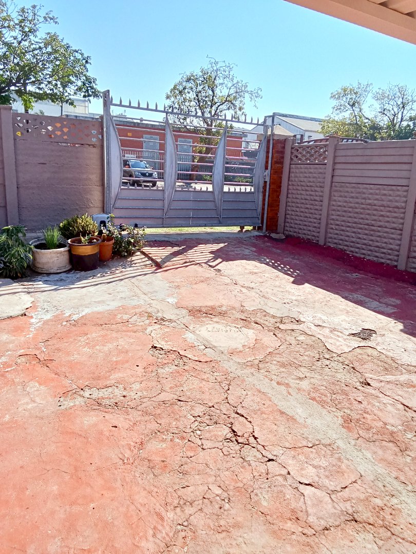 2 Bedroom Property for Sale in Merebank East KwaZulu-Natal