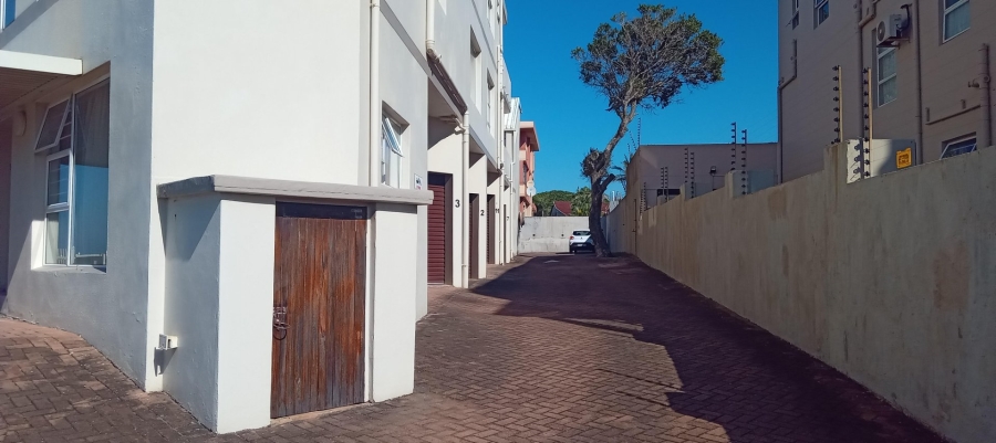 2 Bedroom Property for Sale in St Michaels On Sea KwaZulu-Natal