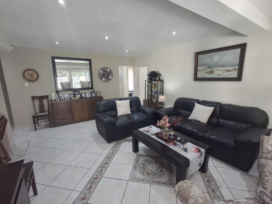 3 Bedroom Property for Sale in Shelly Beach KwaZulu-Natal