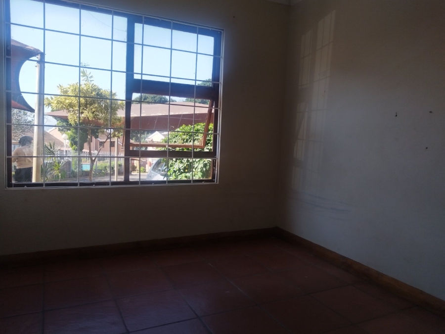 To Let 3 Bedroom Property for Rent in Umbilo KwaZulu-Natal