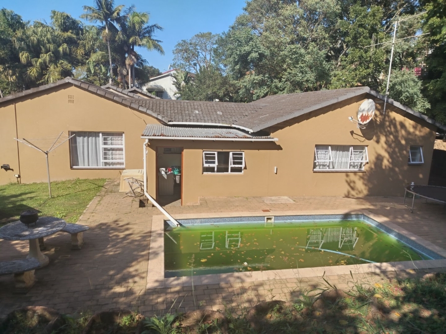 4 Bedroom Property for Sale in Uvongo KwaZulu-Natal