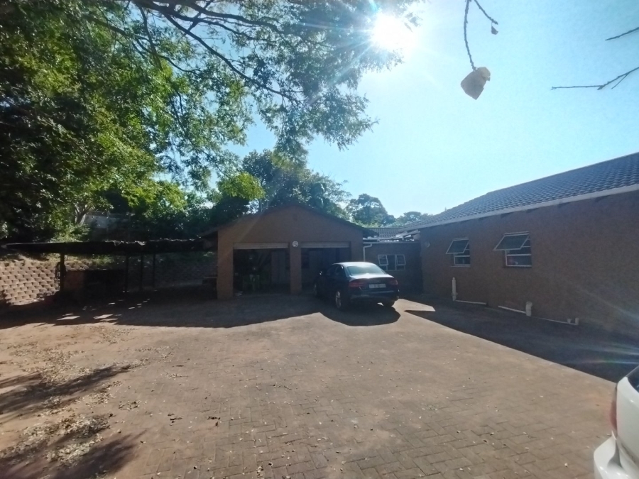 4 Bedroom Property for Sale in Uvongo KwaZulu-Natal