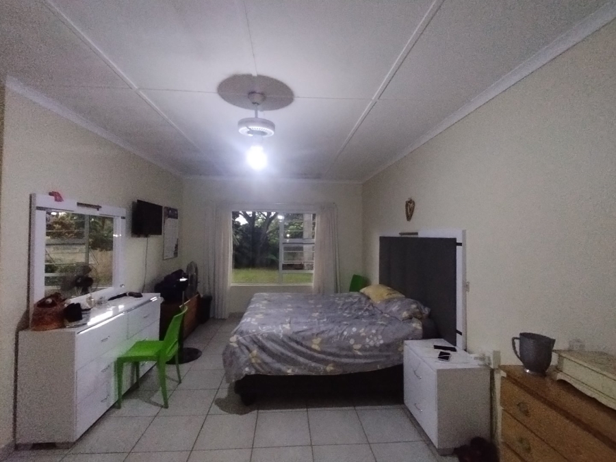 4 Bedroom Property for Sale in Uvongo KwaZulu-Natal