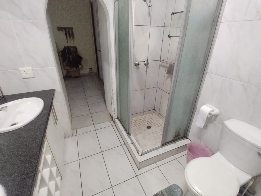 4 Bedroom Property for Sale in Uvongo KwaZulu-Natal