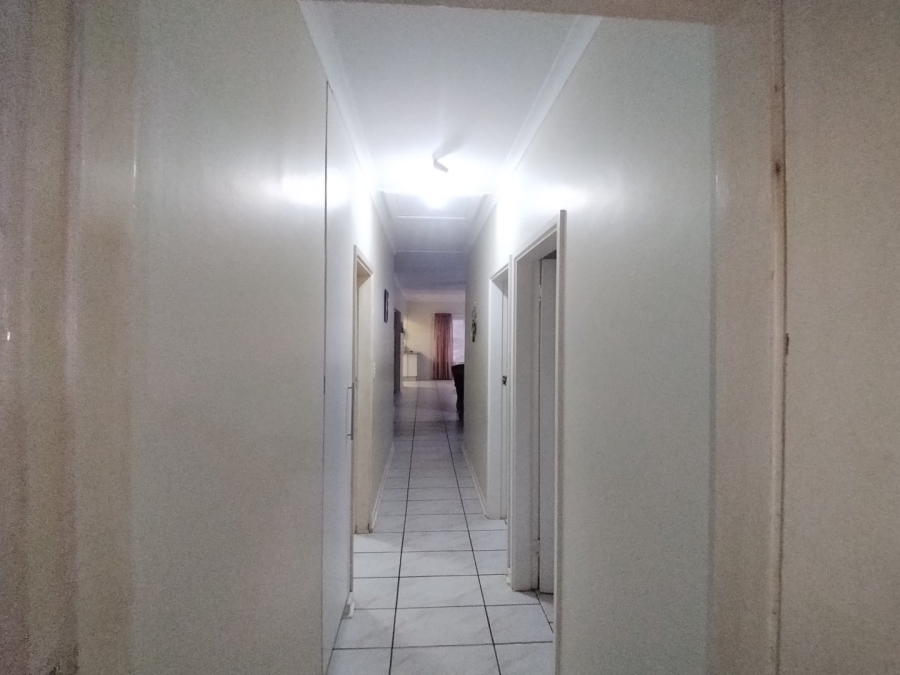 4 Bedroom Property for Sale in Uvongo KwaZulu-Natal