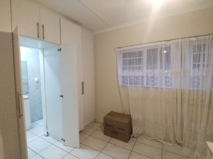 4 Bedroom Property for Sale in Uvongo KwaZulu-Natal