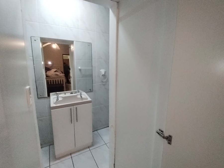 4 Bedroom Property for Sale in Uvongo KwaZulu-Natal