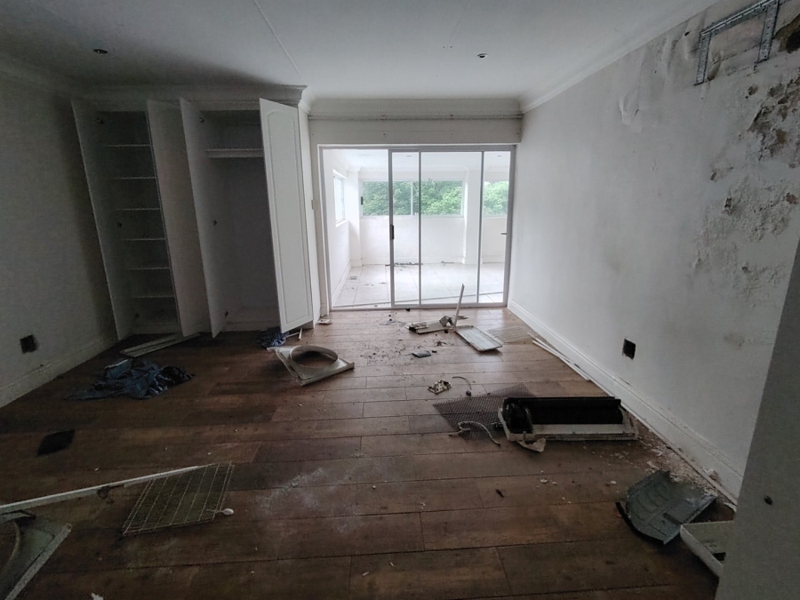 5 Bedroom Property for Sale in St Michaels On Sea KwaZulu-Natal