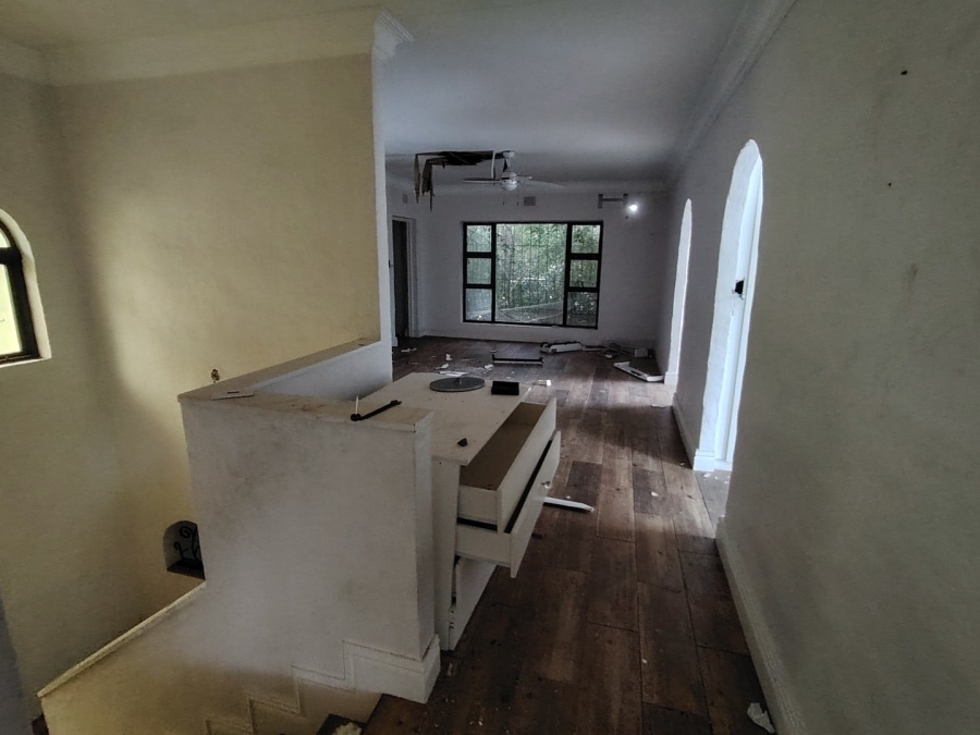 5 Bedroom Property for Sale in St Michaels On Sea KwaZulu-Natal