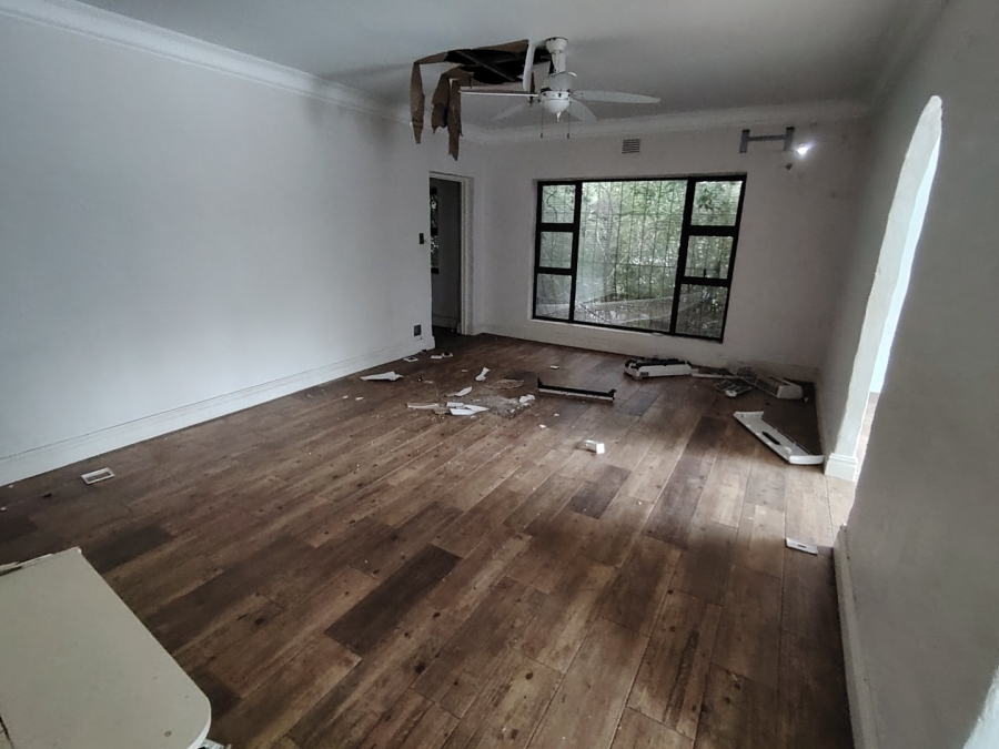 5 Bedroom Property for Sale in St Michaels On Sea KwaZulu-Natal