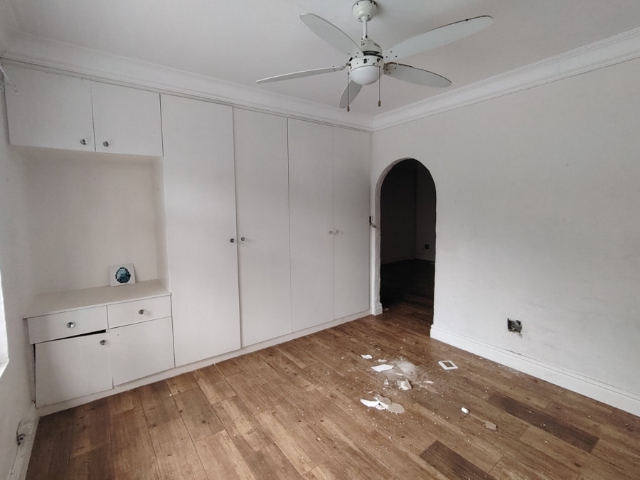 5 Bedroom Property for Sale in St Michaels On Sea KwaZulu-Natal