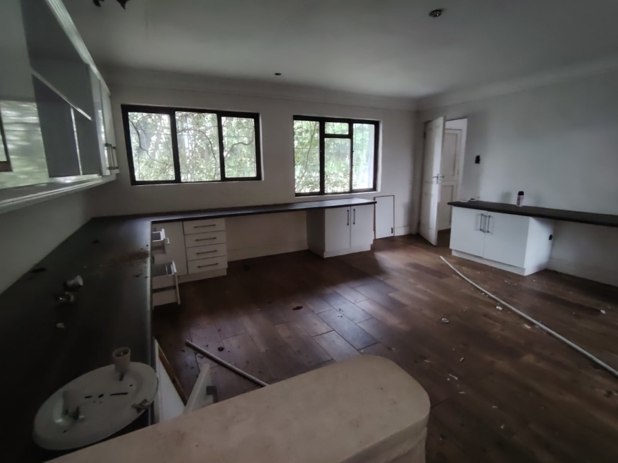 5 Bedroom Property for Sale in St Michaels On Sea KwaZulu-Natal