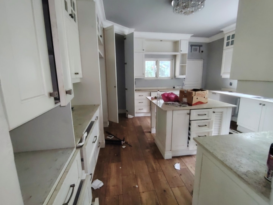 5 Bedroom Property for Sale in St Michaels On Sea KwaZulu-Natal