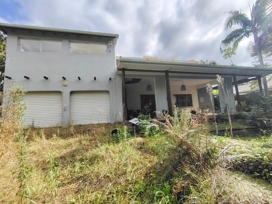 5 Bedroom Property for Sale in St Michaels On Sea KwaZulu-Natal