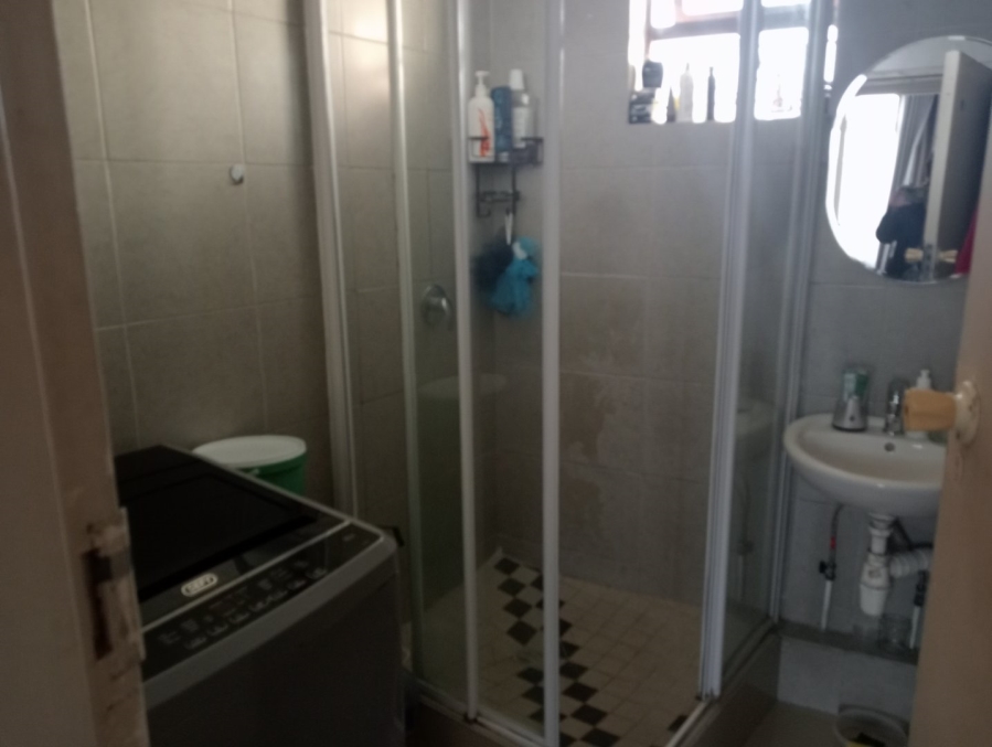 2 Bedroom Property for Sale in Pinetown North Industria KwaZulu-Natal