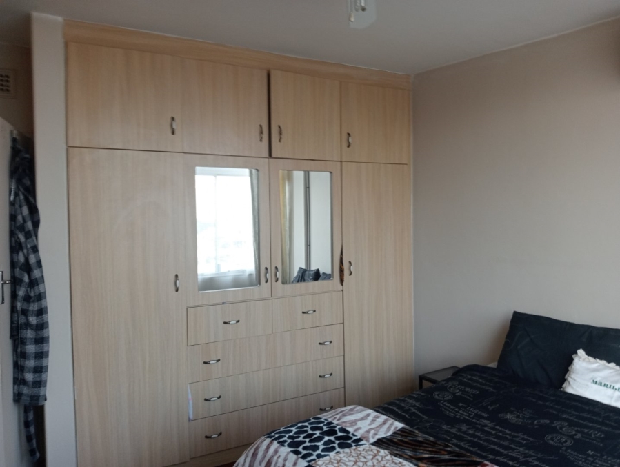 2 Bedroom Property for Sale in Pinetown North Industria KwaZulu-Natal