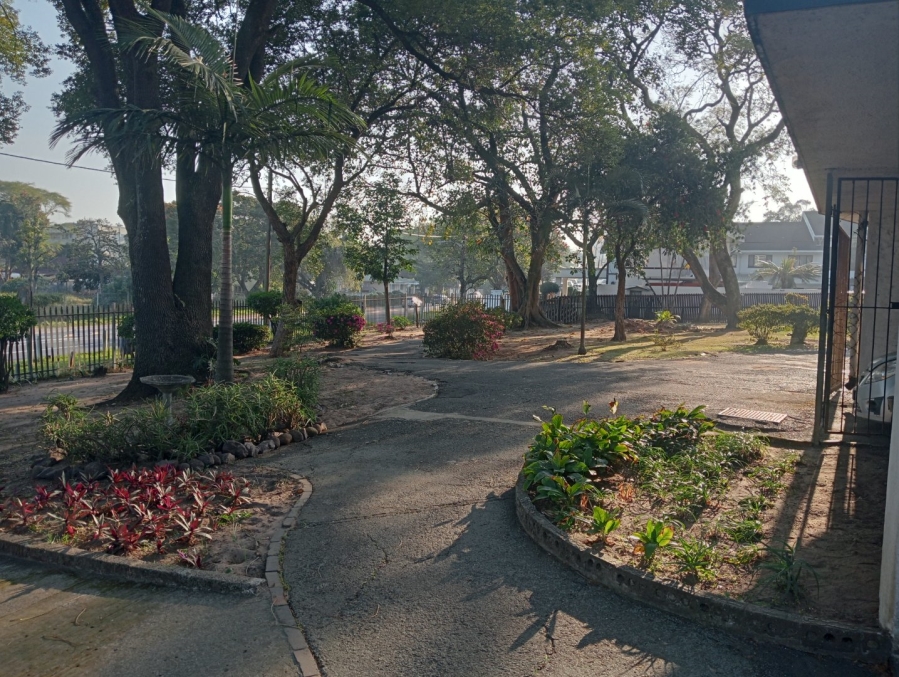 2 Bedroom Property for Sale in Pinetown North Industria KwaZulu-Natal