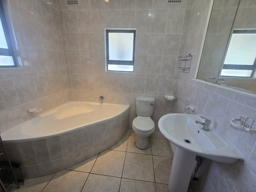 3 Bedroom Property for Sale in Westbrook KwaZulu-Natal