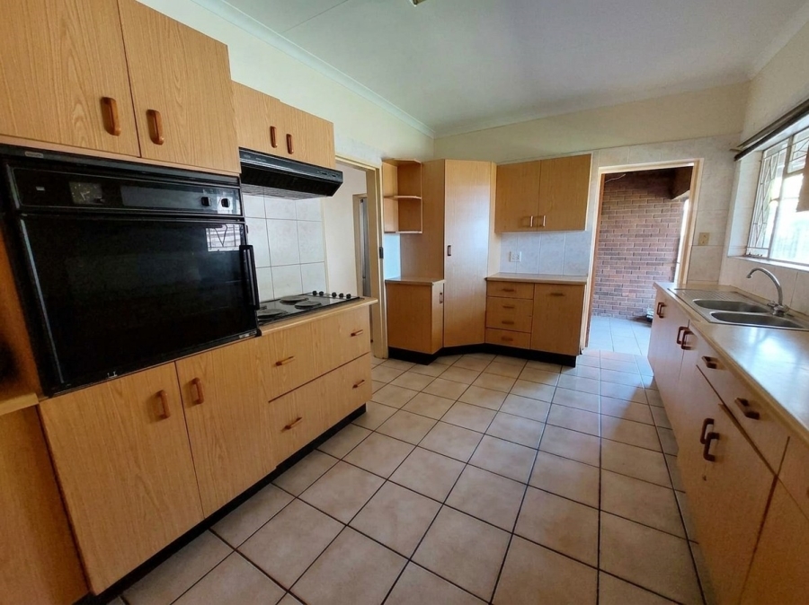 3 Bedroom Property for Sale in Fairleigh KwaZulu-Natal