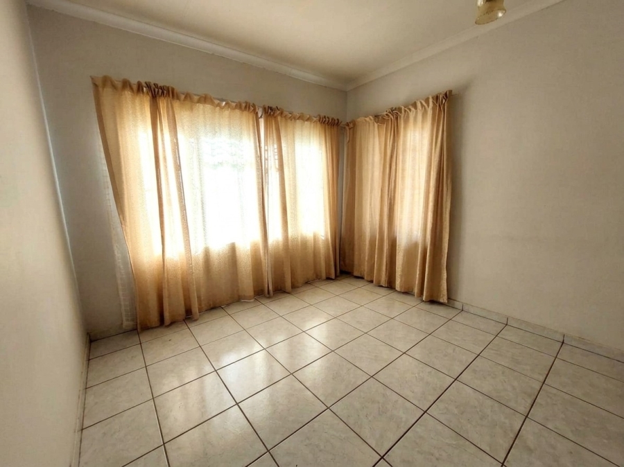 3 Bedroom Property for Sale in Fairleigh KwaZulu-Natal