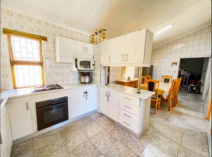 4 Bedroom Property for Sale in Newlands West KwaZulu-Natal