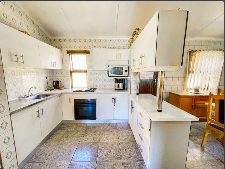 4 Bedroom Property for Sale in Newlands West KwaZulu-Natal