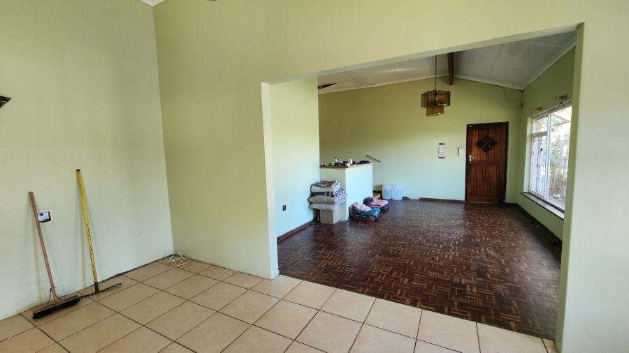 2 Bedroom Property for Sale in St Michaels On Sea KwaZulu-Natal