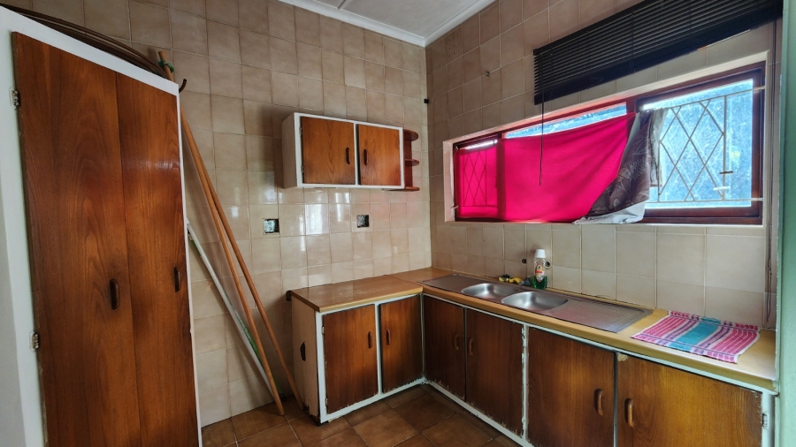 2 Bedroom Property for Sale in St Michaels On Sea KwaZulu-Natal