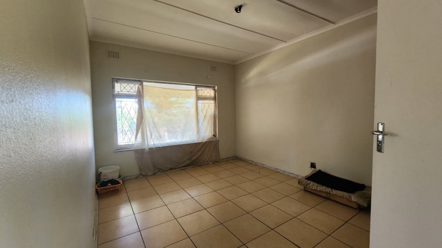 2 Bedroom Property for Sale in St Michaels On Sea KwaZulu-Natal