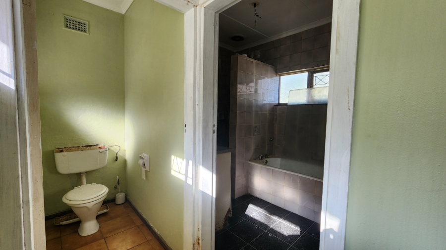 2 Bedroom Property for Sale in St Michaels On Sea KwaZulu-Natal