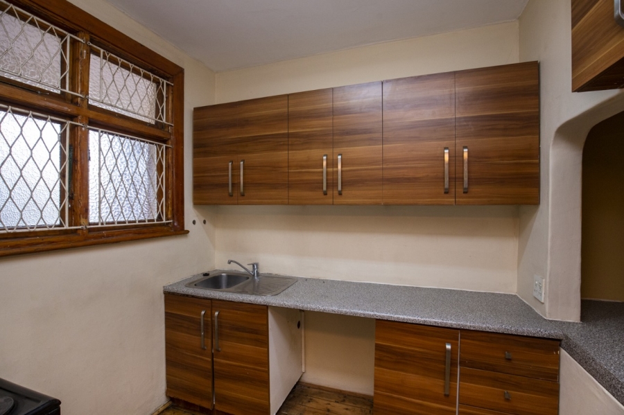 1 Bedroom Property for Sale in Essenwood KwaZulu-Natal