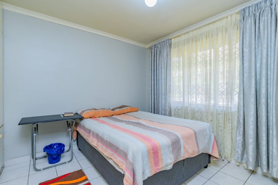 4 Bedroom Property for Sale in Queensburgh KwaZulu-Natal