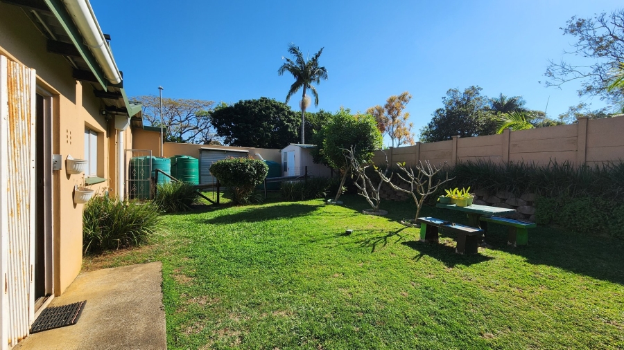 6 Bedroom Property for Sale in Sea Park KwaZulu-Natal