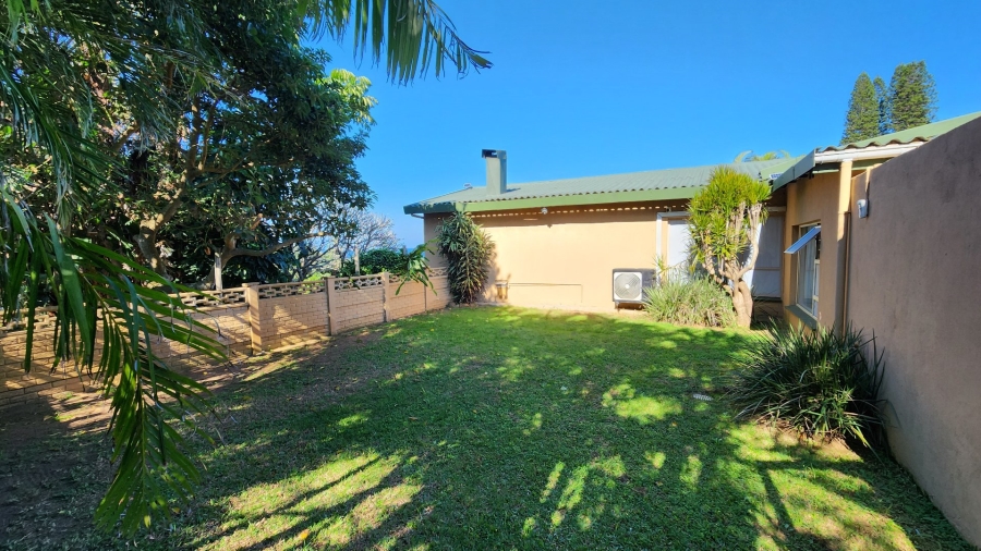 6 Bedroom Property for Sale in Sea Park KwaZulu-Natal