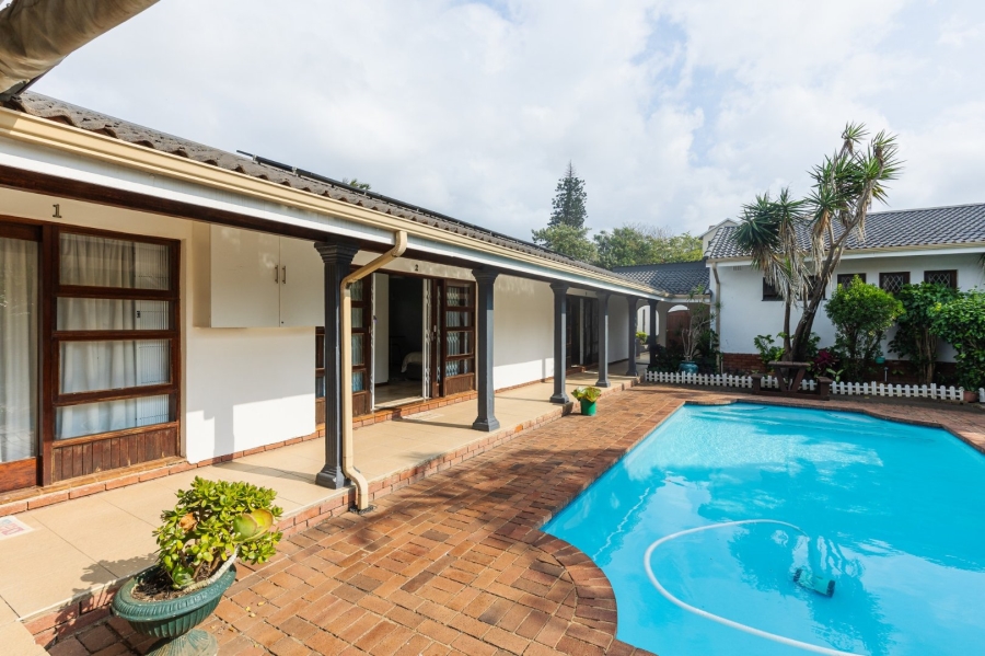4 Bedroom Property for Sale in Uvongo KwaZulu-Natal