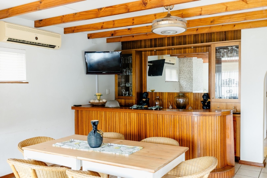 4 Bedroom Property for Sale in Uvongo KwaZulu-Natal