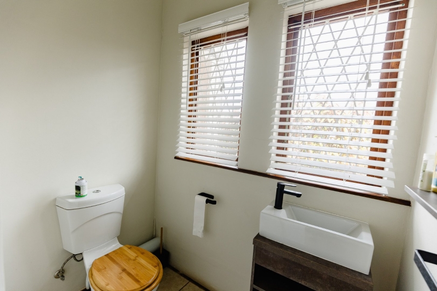 4 Bedroom Property for Sale in Uvongo KwaZulu-Natal