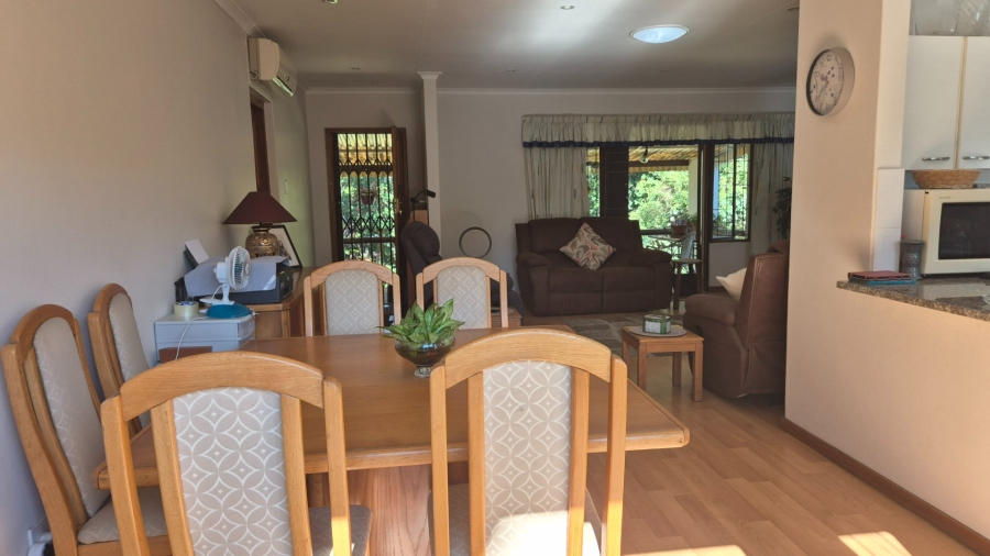 3 Bedroom Property for Sale in Umtentweni KwaZulu-Natal