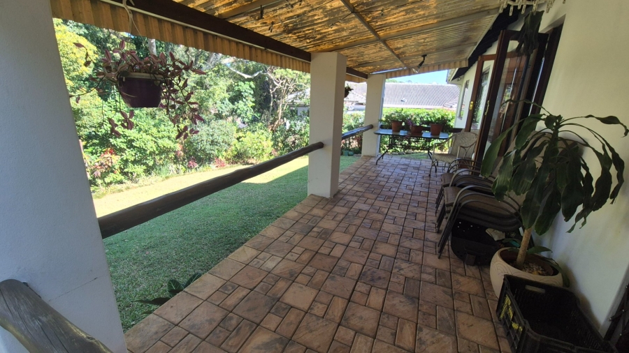 3 Bedroom Property for Sale in Umtentweni KwaZulu-Natal