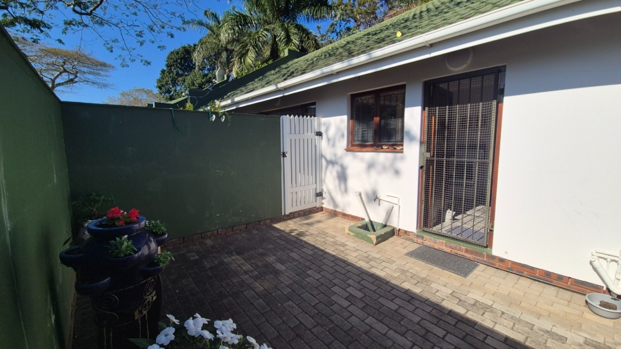 3 Bedroom Property for Sale in Umtentweni KwaZulu-Natal