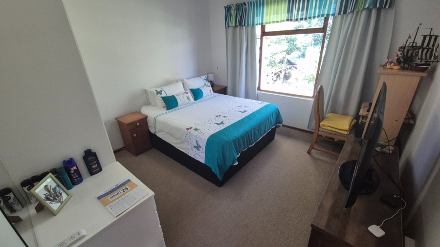 3 Bedroom Property for Sale in Umtentweni KwaZulu-Natal